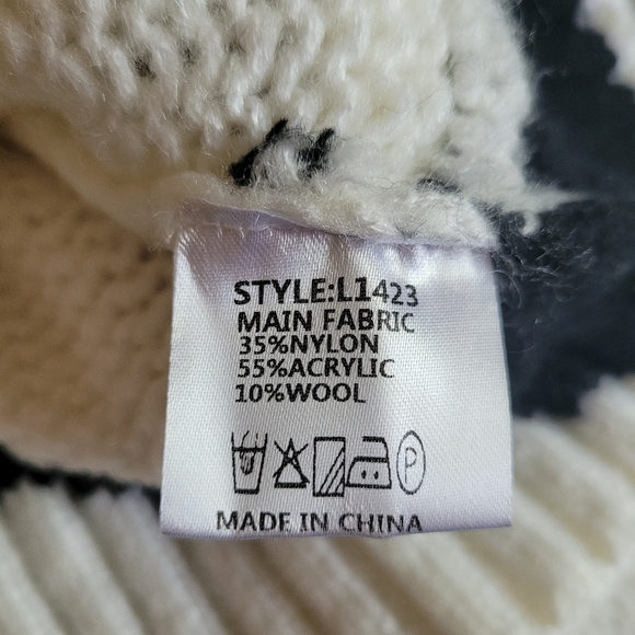 Lost In Lunar Helena Knit Turtleneck size  XS/2​ - Picture 13 of 14